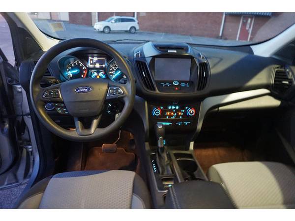 2017 Ford Escape SE FWD - cars & trucks - by dealer - vehicle... for sale in Murfreesboro, TN – photo 8