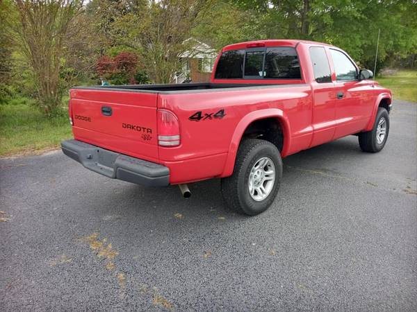 2004 Dodge Dakota SXT - - by dealer - vehicle for sale in Raleigh, NC – photo 5