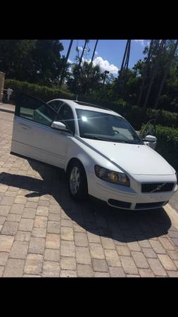 Volvo s40 - (price negotiable) excellent condition for sale in Naples, FL – photo 3