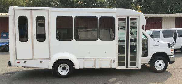 2012 FORD E-350 12 PASS SHUTTLE BUS WHEELCHAIR HANDICAP VAN LOW... for sale in Enfield, MA – photo 5