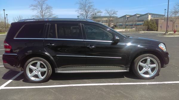 2009 Mercedes-Benz GL550 4-Matic AWD SUV - Black/Beige, EVERY OPTION... for sale in Deerfield, IL – photo 4