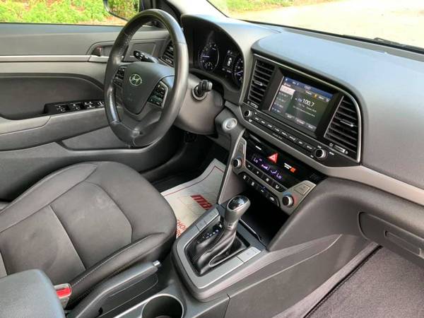 1 Owner 2018 Hyundai Elantra SEL - We Finance ! - cars & trucks - by... for sale in Tyngsboro, MA – photo 7