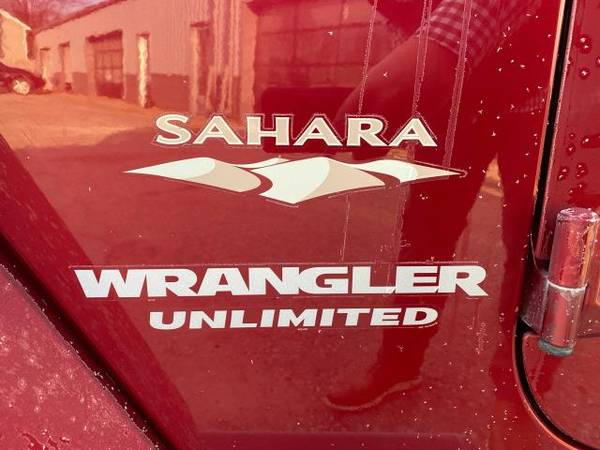 2011 Jeep Wrangler Unlimited 4WD 4dr Sahara - cars & trucks - by... for sale in CENTER POINT, IA – photo 10