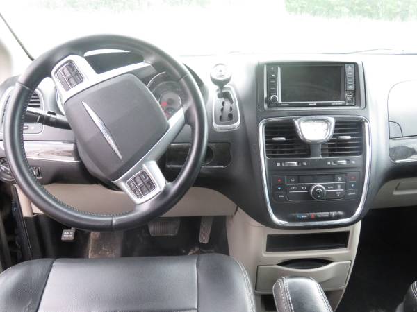 2012 Chrysler Town & Country - cars & trucks - by dealer - vehicle... for sale in Champlain, NY – photo 7