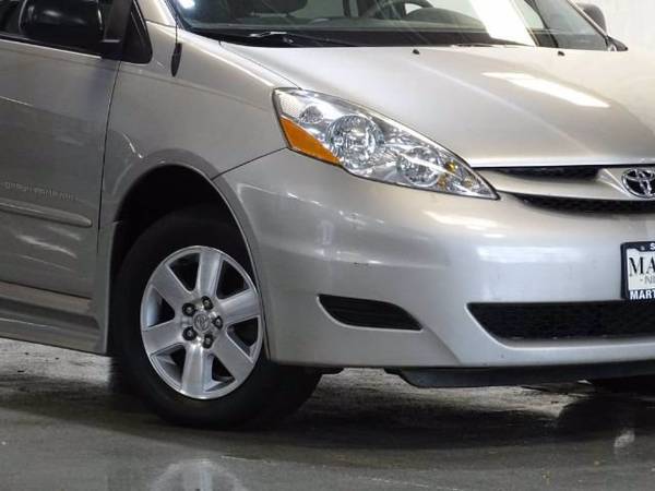 2010 Toyota Sienna LE Mobility Upgrade and Prep Package - cars &... for sale in Skokie, IL – photo 3