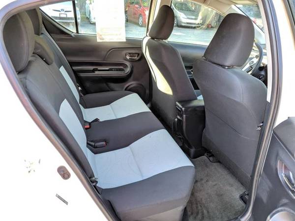 2015 Toyota Prius c hybrid pkg2 bluetooth cd 50mpg 112k for sale in Walpole, NH – photo 20