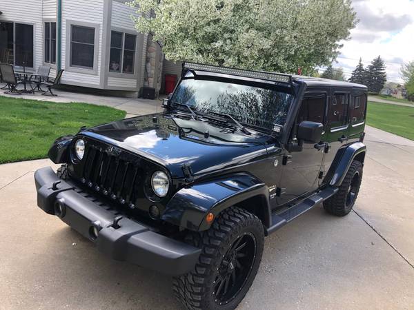 2014 JEEP UNLIMITED SAHARA 4X4 LOADED EXTRAS VERY CLEAN - cars & for sale in Macomb, MI – photo 16