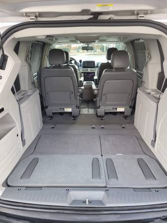2009 Volkswagen Routan SEL - cars & trucks - by owner - vehicle... for sale in Lawrenceville, GA – photo 9