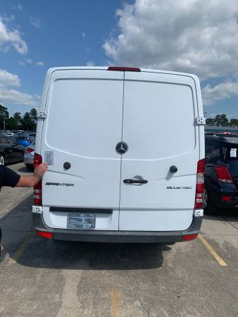 LOW MILES! 2014 Mercedes Sprinter 2500 Cargo Van for sale in Bradenton, FL – photo 3