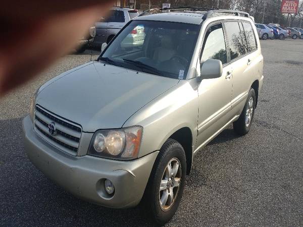 ****Financing!!!! 2003 Toyota Highlander Limited Mattsautomall**** for sale in Chicopee, MA – photo 2