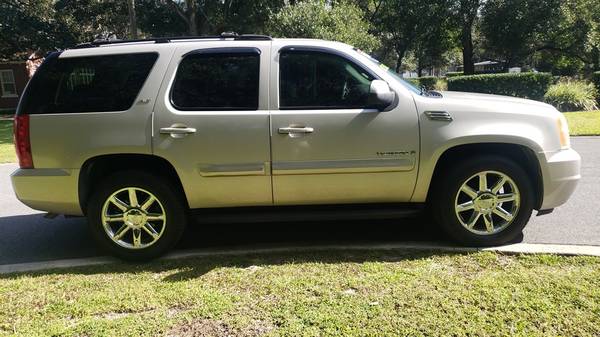 2007 GMC Yukon SLT - cars & trucks - by dealer - vehicle automotive... for sale in TAMPA, FL – photo 13