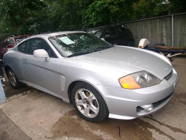 2003 Hyundai Tiburon GT $2599 and the down payment is for sale in Cleveland, OH
