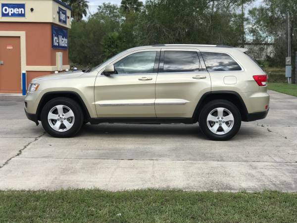 2011 JEEP GRAND CHEROKEE LAREDO - cars & trucks - by owner - vehicle... for sale in Brownsville, TX – photo 2