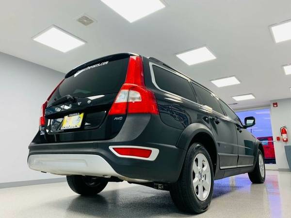 2012 Volvo XC70 AWD Wagon - cars & trucks - by dealer - vehicle... for sale in Streamwood, WI – photo 11