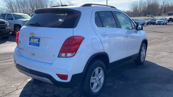 2018 Chevy Chevrolet Trax LT suv White - - by dealer for sale in Pleasant Hill, IA – photo 5