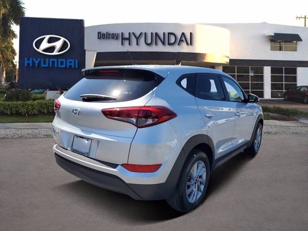 2018 Hyundai Tucson SE - - by dealer - vehicle for sale in Delray Beach, FL – photo 11