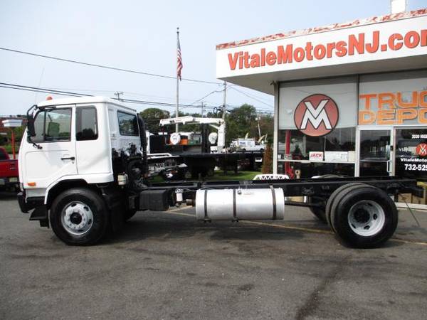 2009 Nissan UD2600 CAB CHASSIS ** DUMP TRUCK AVAILAVLE ** - cars &... for sale in south amboy, IA – photo 4