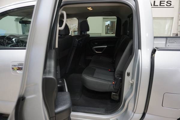 Seats Six/Great Deal 2017 Nissan Titan SV - - by for sale in Ammon, ID – photo 9
