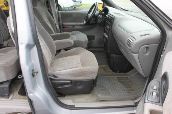 2001 Pontiac Montana - cars & trucks - by dealer - vehicle... for sale in New Castle, PA – photo 17
