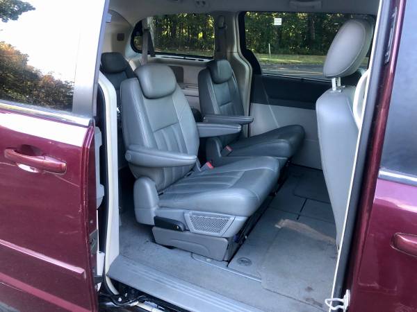 2008 Chrysler town&country touring130k miles for sale in Stratford, NY – photo 7