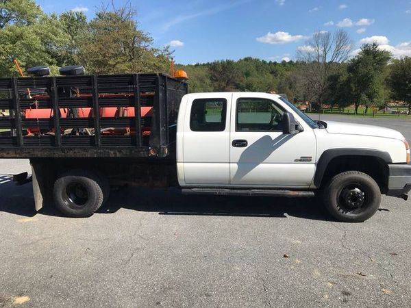 2006 Chevrolet Chevy Silverado 3500 4X2 4dr Extended Cab Huge Diesel... for sale in Woodsboro, MD – photo 2