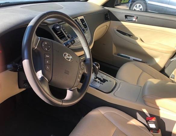 2011 Hyundai Genesis - One Owner - 46,000 miles - cars & trucks - by... for sale in Seabrook Island, SC – photo 3