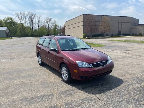 2006 Ford Focus Wagon ZXW SE - - by dealer - vehicle for sale in Grand Blanc, MI – photo 3