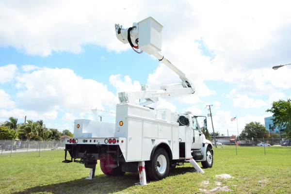 2006 INTERNATIONAL 4300 ALTEC A0-442 BUCKET TRUCK 47FT - cars & for sale in Hollywood, AL – photo 5