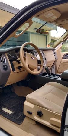 2007 Ford Expedition XLT - cars & trucks - by owner - vehicle... for sale in Woodland Hills, CA – photo 6