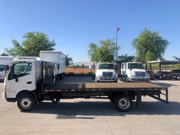 2015 HINO 195 18FT FLATBED LOW MILES for sale in Phoenix, AZ – photo 6