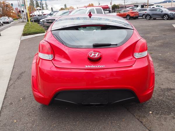 2016 Hyundai Veloster Base - cars & trucks - by dealer - vehicle... for sale in Beaverton, OR – photo 5