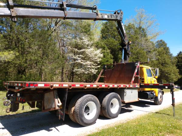 Knuckle Boom Crane / International 4900 for sale in Norris, TN – photo 4