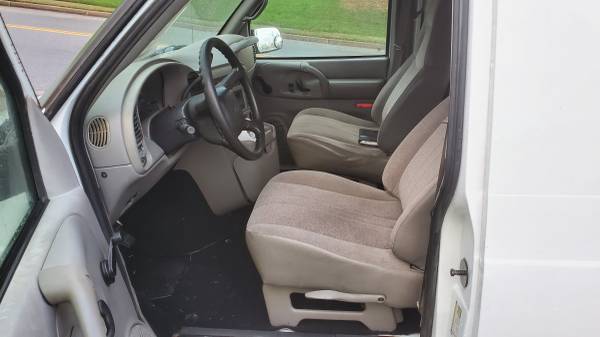 2005 Chevy Astro Van - cars & trucks - by owner - vehicle automotive... for sale in Rosedale, MD – photo 5