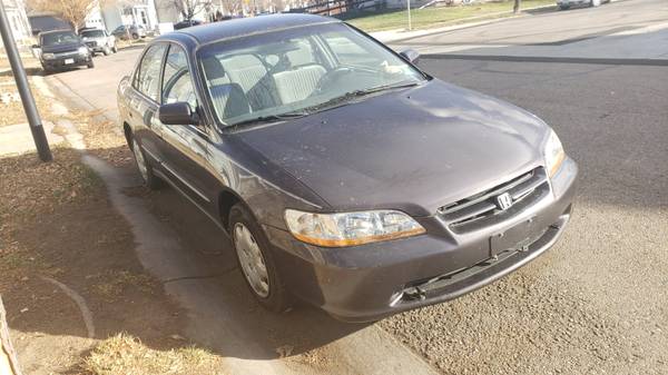 Nice Clean '98 Honda Accord (OBO) - cars & trucks - by owner -... for sale in Fort Collins, CO – photo 8