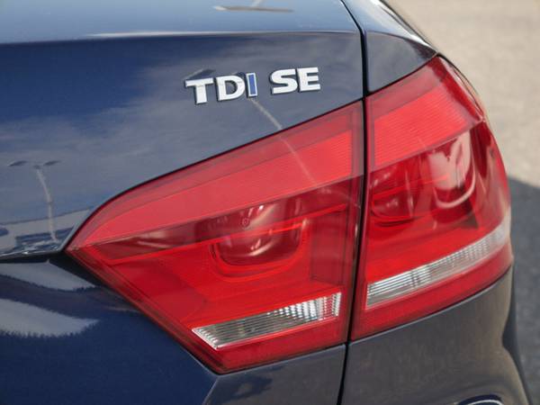 2015 Volkswagen Passat 2.0L TDI SE w/Sunroof for sale in Inver Grove Heights, MN – photo 15