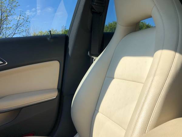 2015 Mercedes-Benz CLA250 77, 415 miles for sale in Downers Grove, IL – photo 8