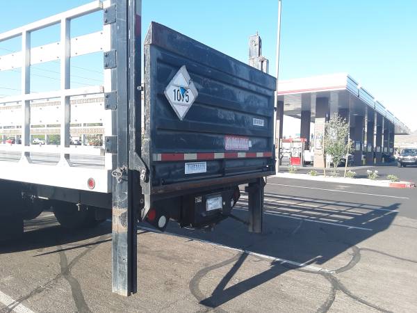 2006 Sterling 26 straight truck Cat Power automatic for sale in Apache Junction, AZ – photo 2
