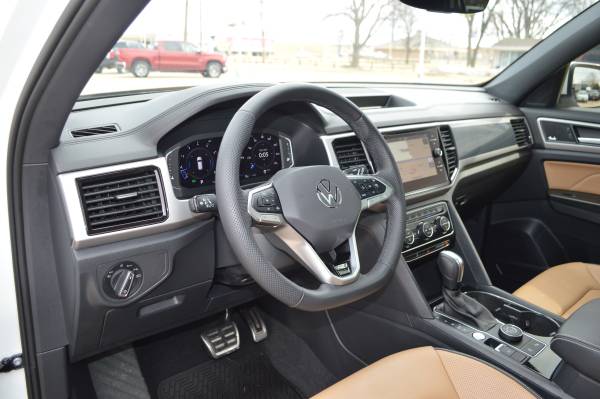 2020 Volkswagen Atlas Cross Sport SEL Premium - - by for sale in Burkburnett, TX – photo 9