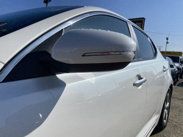 2015 Kia Optima Hybrid sedan Snow White Pearl - cars & trucks - by... for sale in INGLEWOOD, CA – photo 10