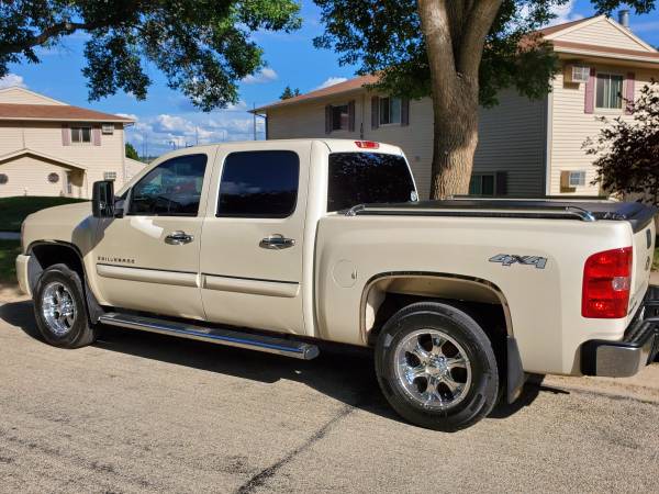 Chevy silverado 2009 1500 ltz - cars & trucks - by owner - vehicle... for sale in Rochester, MN – photo 2