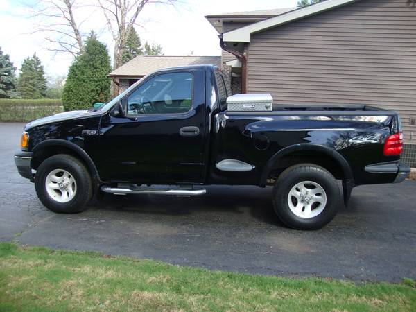 2004 Ford F150 4X4 Heritage Flareside (1 Owner/Low Miles) - cars & for sale in Northbrook, WI – photo 16