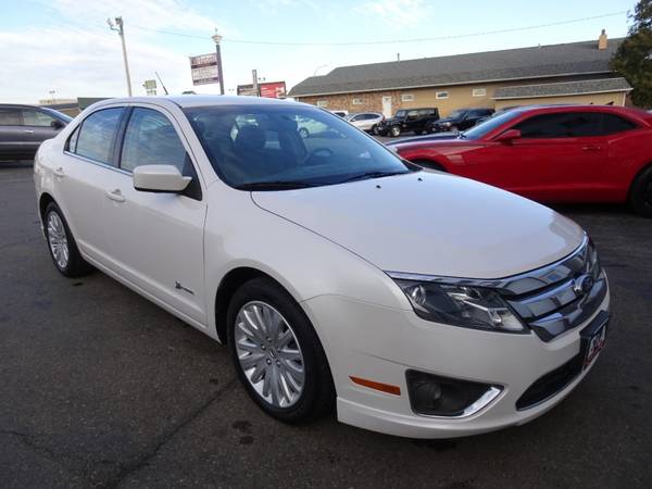 2011 Ford Fusion Hybrid FWD - cars & trucks - by dealer - vehicle... for sale in Waterloo, WI – photo 8