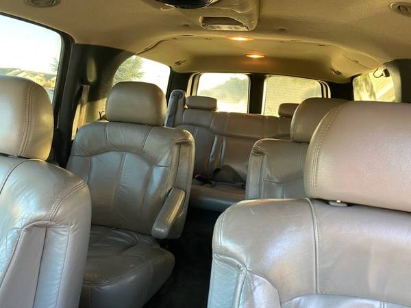 2001 Chevrolet Suburban Lt 3rd row - cars & trucks - by owner -... for sale in McKinney, TX – photo 4