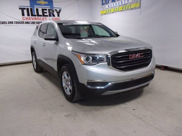 2017 GMC Acadia SLE - - by dealer - vehicle automotive for sale in Moriarty, NM – photo 2