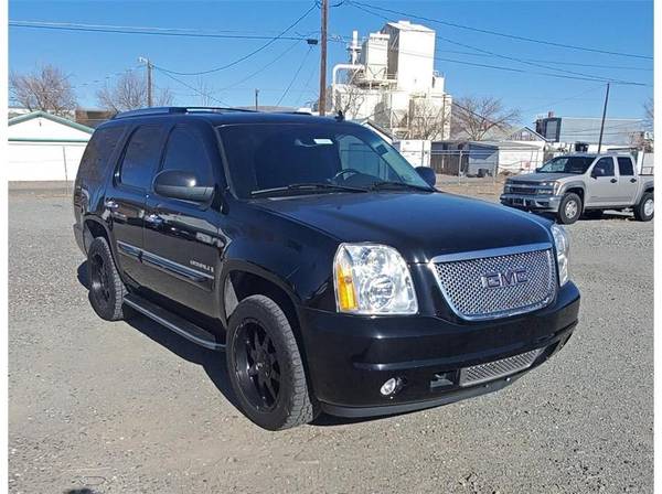 2007 GMC Yukon Denali Sport Utility 4D - YOURE - cars & trucks - by... for sale in Carson City, NV – photo 4