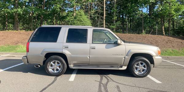 2000 Cadillac Escalade for sale in Middlebury, CT – photo 5