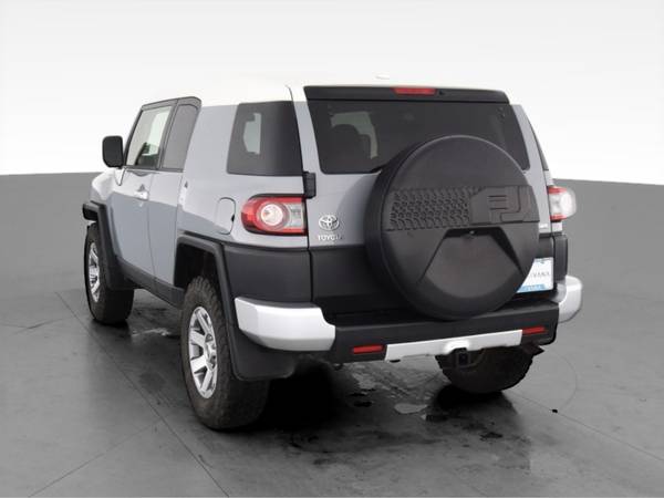 2014 Toyota FJ Cruiser Sport Utility 2D suv Gray - FINANCE ONLINE -... for sale in Washington, District Of Columbia – photo 8