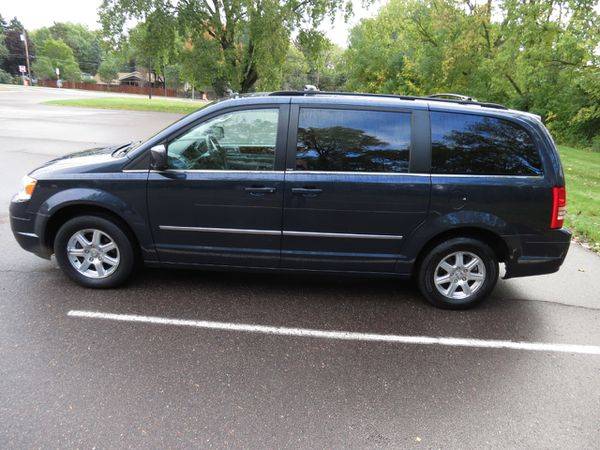 2009 Chrysler Town Country 4dr Wgn Touring - Call or TEXT! Financing A for sale in Maplewood, MN – photo 6