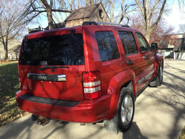 Red 2010 Jeep Liberty Limited 4X4 (114,000 Miles) - cars & trucks -... for sale in Dallas Center, IA – photo 12