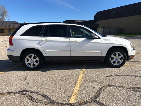 Best Buy! 2006 Chrysler Pacifica! 3rd Row! for sale in Ortonville, MI – photo 6